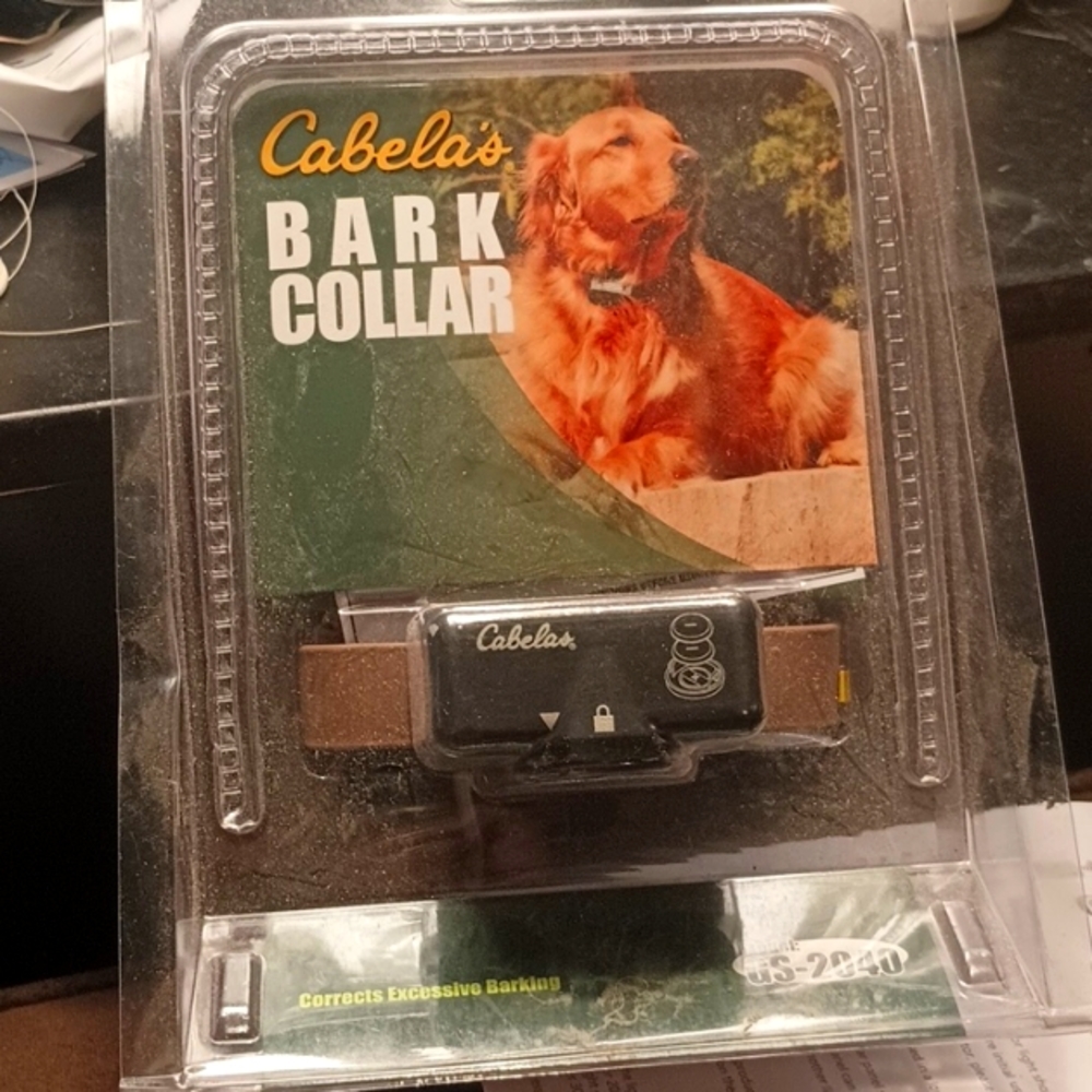 NIB Bark collar for dogs it's Cabela Brand